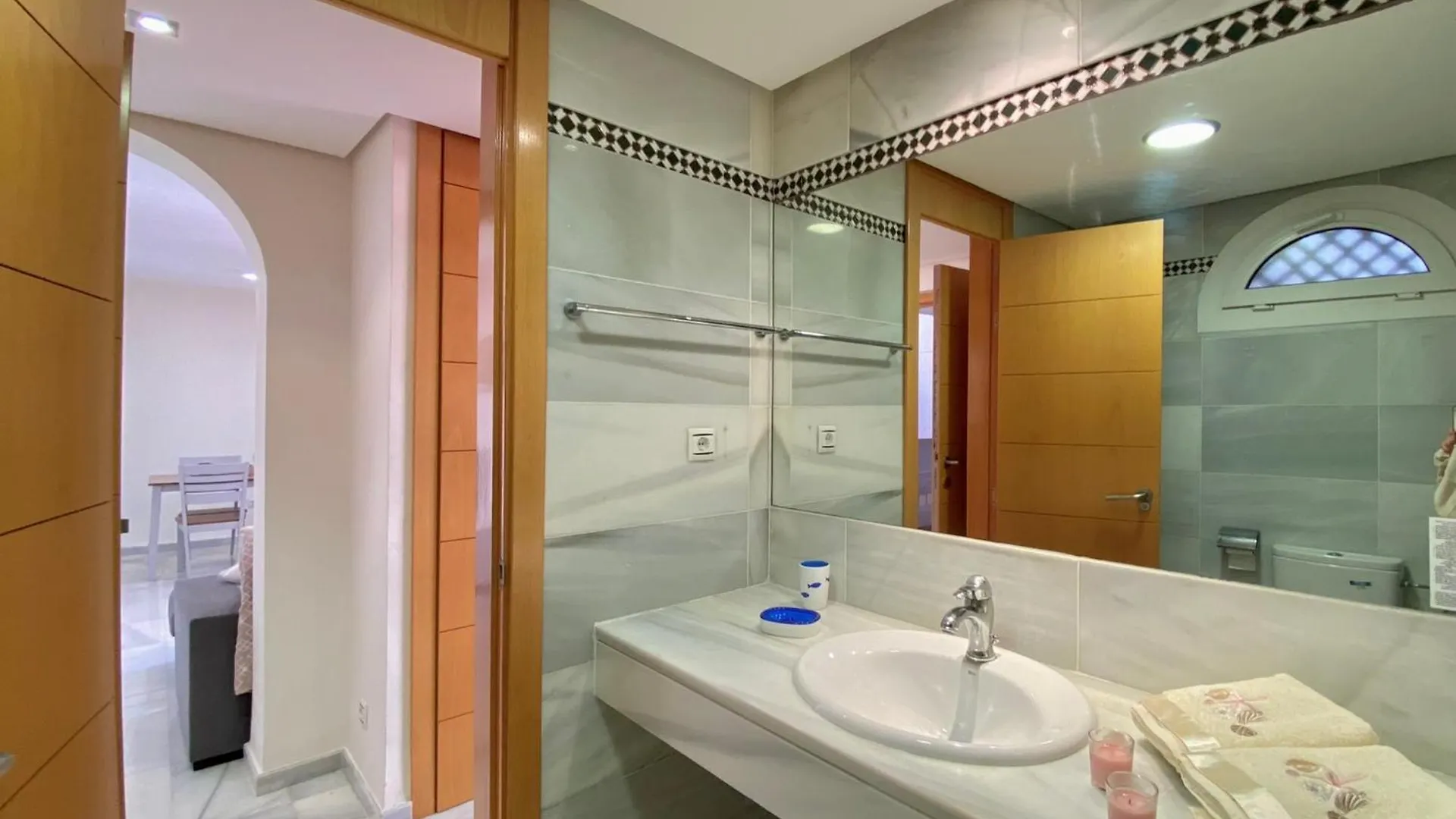 Expoholidays - Coqueto Apartamento Puerto Deportivo エル・エヒド